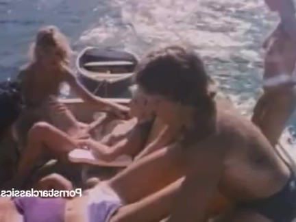 Ретро Порно Любовь оргия лодки видео